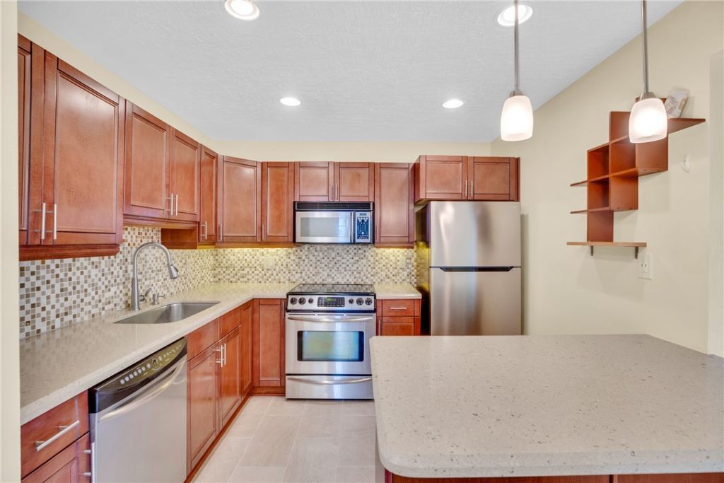 2050 Oleander Boulevard, Unit 5-301, Fort Pierce, FL 34950 Photo