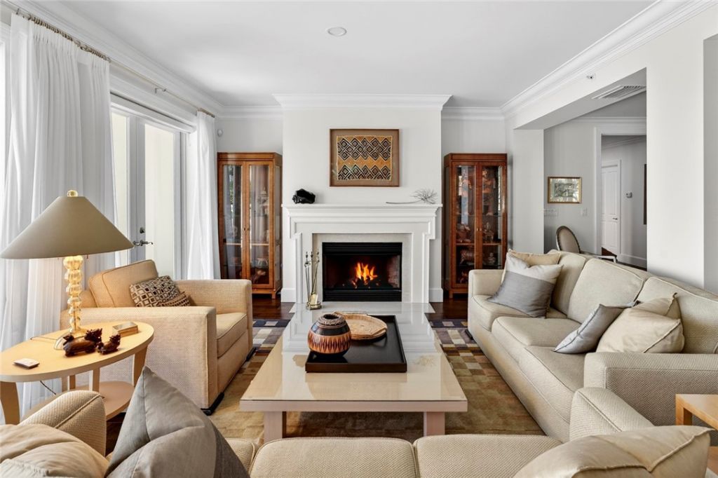 3 Royal Palm Point, Unit 2E, Vero Beach, FL 32960 Photo