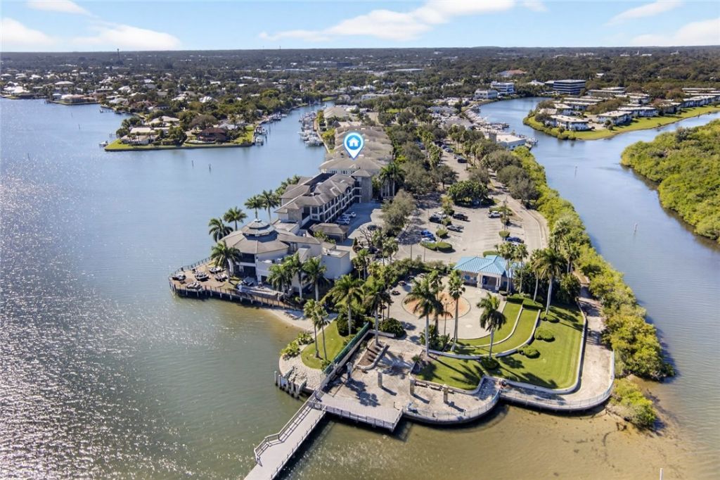 3 Royal Palm Point, Unit 2E, Vero Beach, FL 32960 Photo