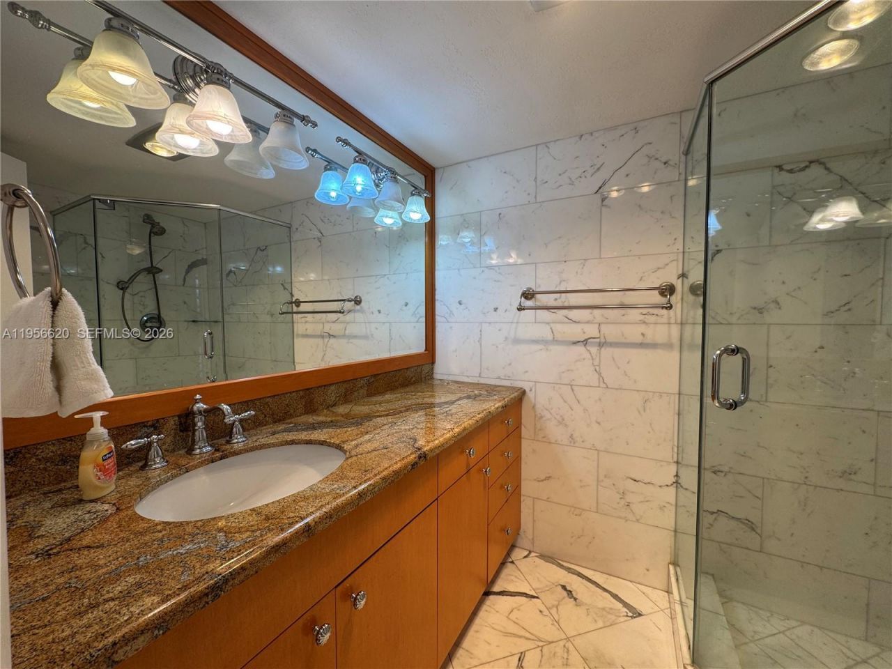 4800 Bayview Dr , Unit 206, Fort Lauderdale, FL 33308 Photo