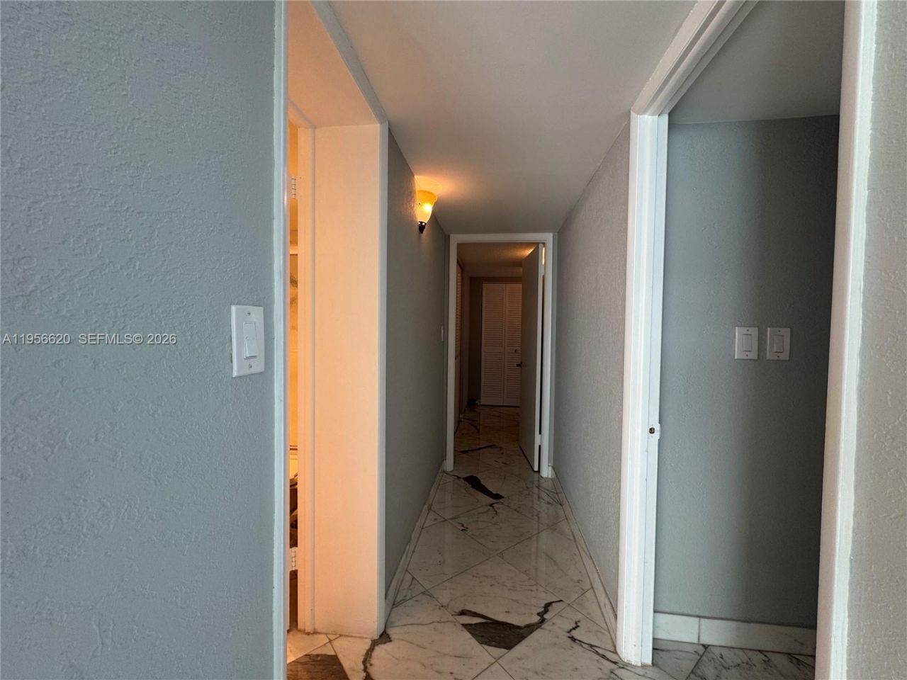 4800 Bayview Dr , Unit 206, Fort Lauderdale, FL 33308 Photo