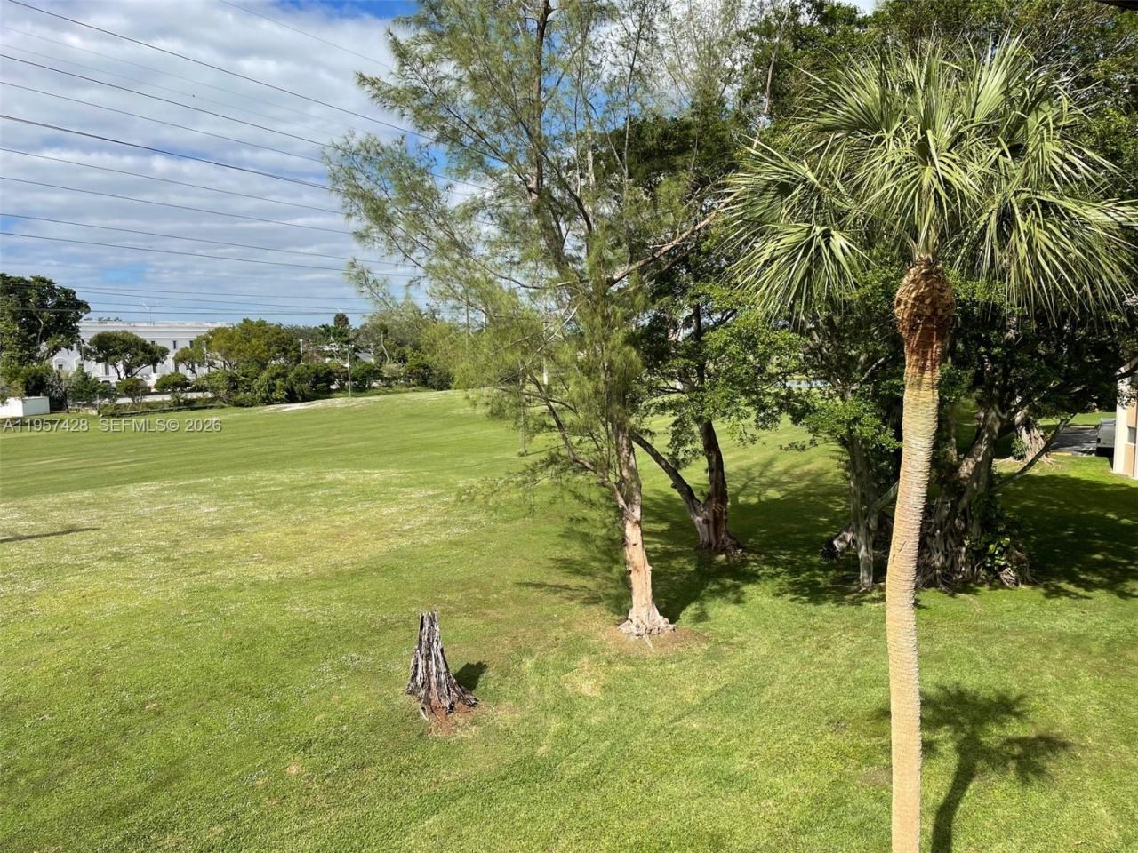 7440 Miami Lakes Dr, Unit F301, Miami Lakes, FL 33014 Photo