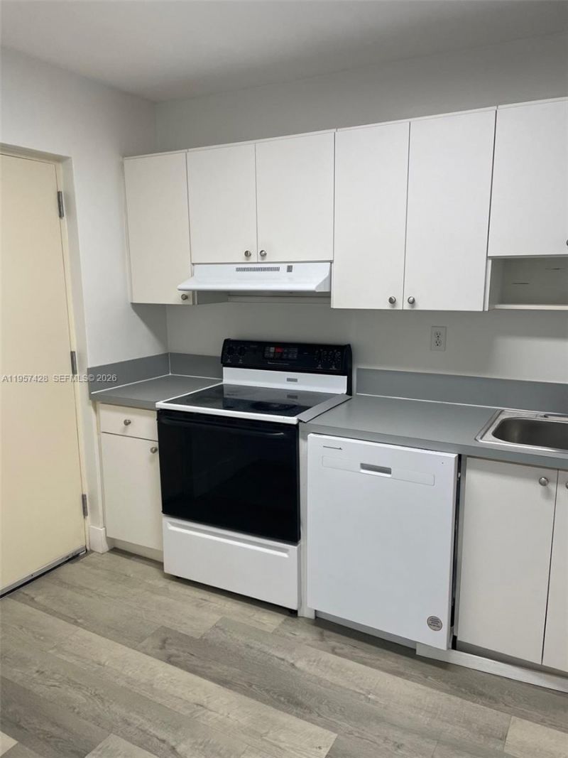 7440 Miami Lakes Dr, Unit F301, Miami Lakes, FL 33014 Photo