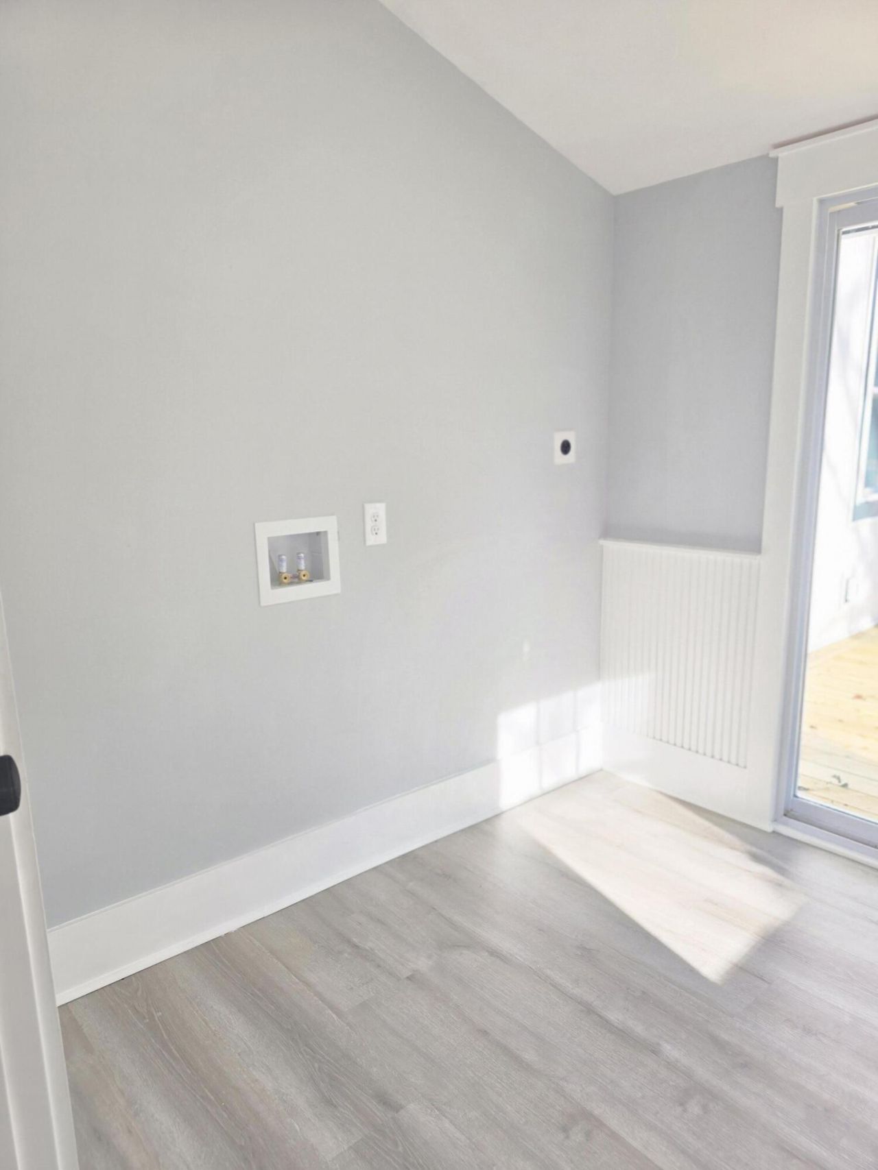 203 E George Street Photo 24