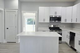 203 E George Street photo 4