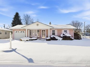 532 Michigan Avenue, Marysville, MI 48040