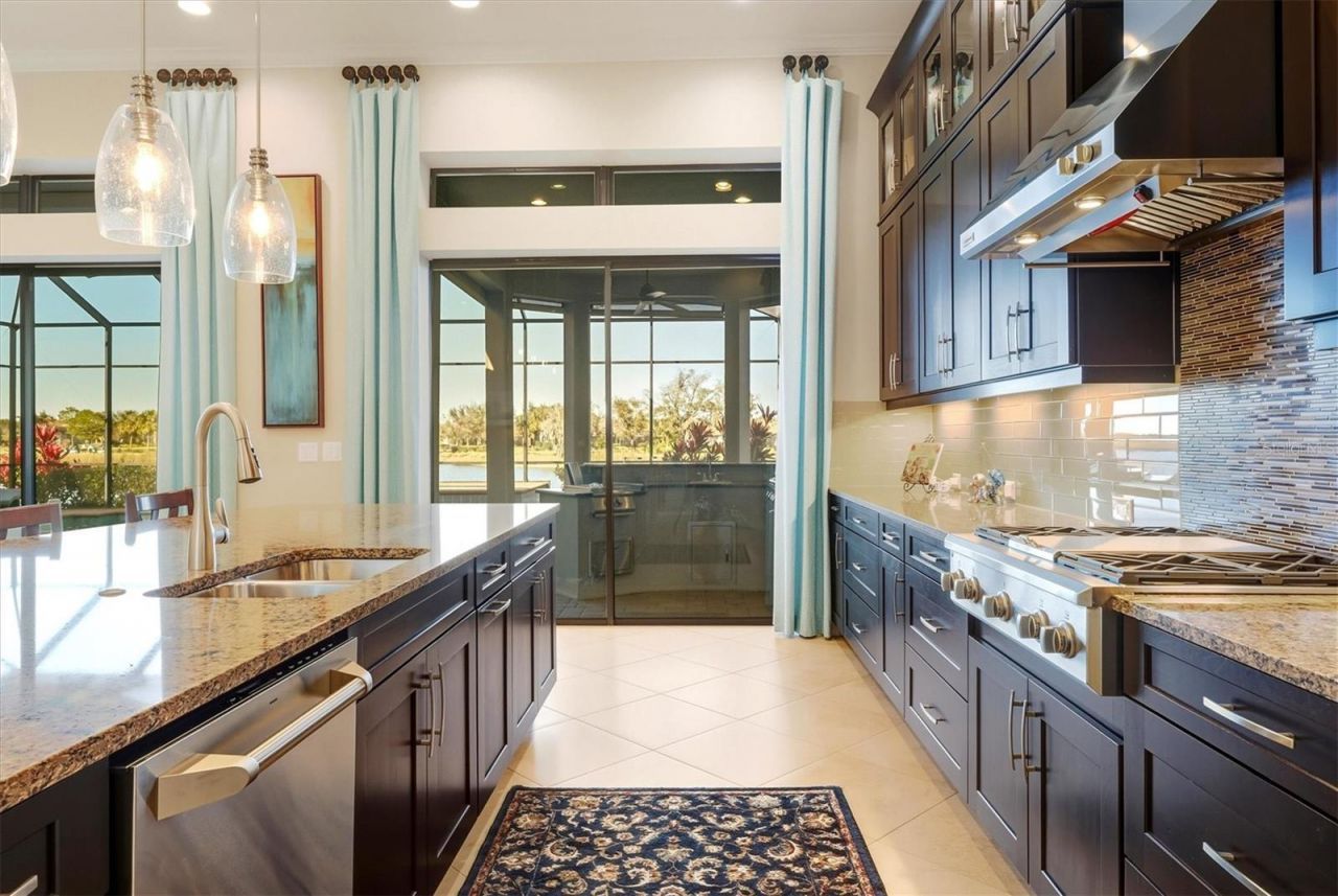 4711 Benito Court, Bradenton, FL 34211 Photo