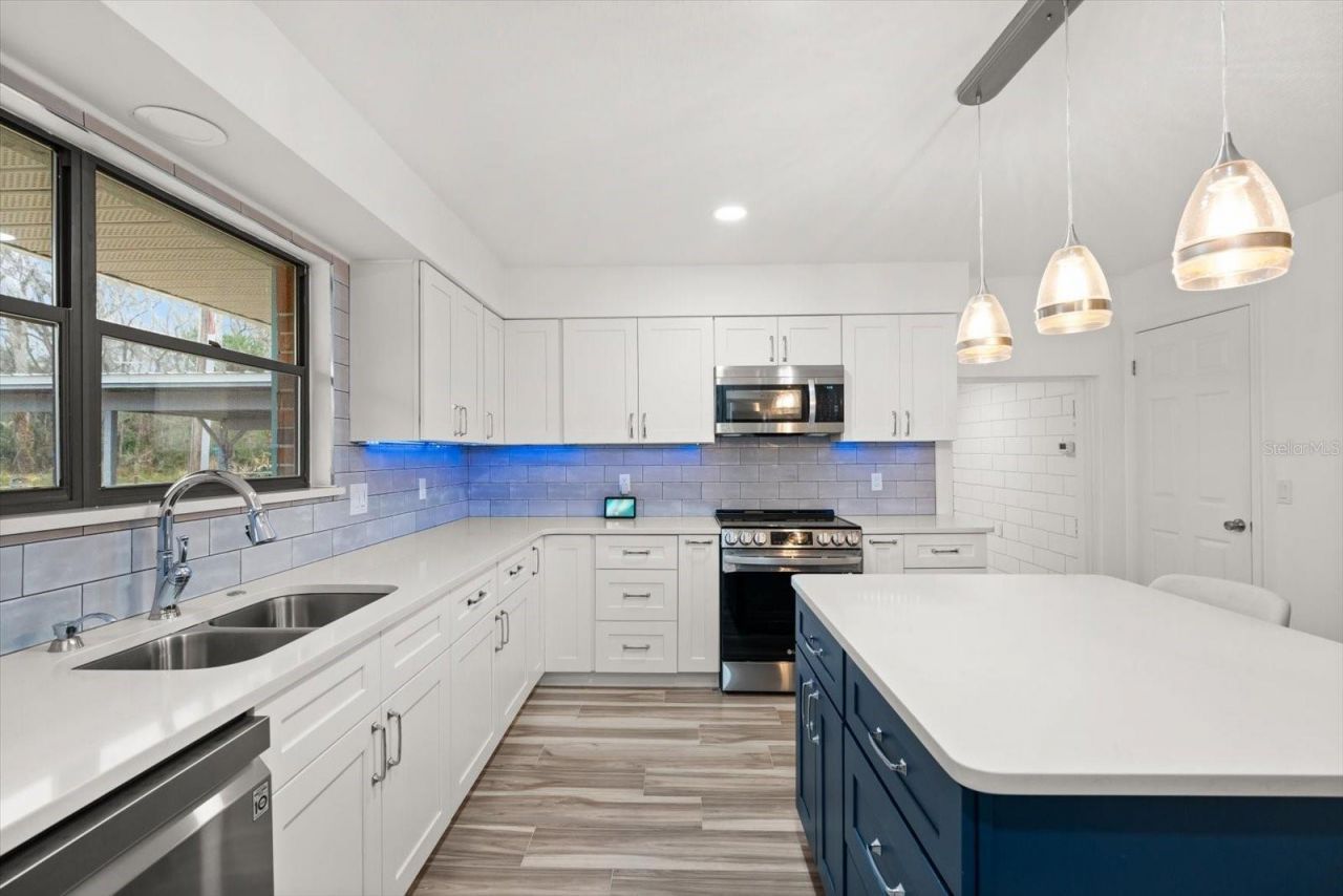 1511 Riveredge Court, Astor, FL 32102 Photo