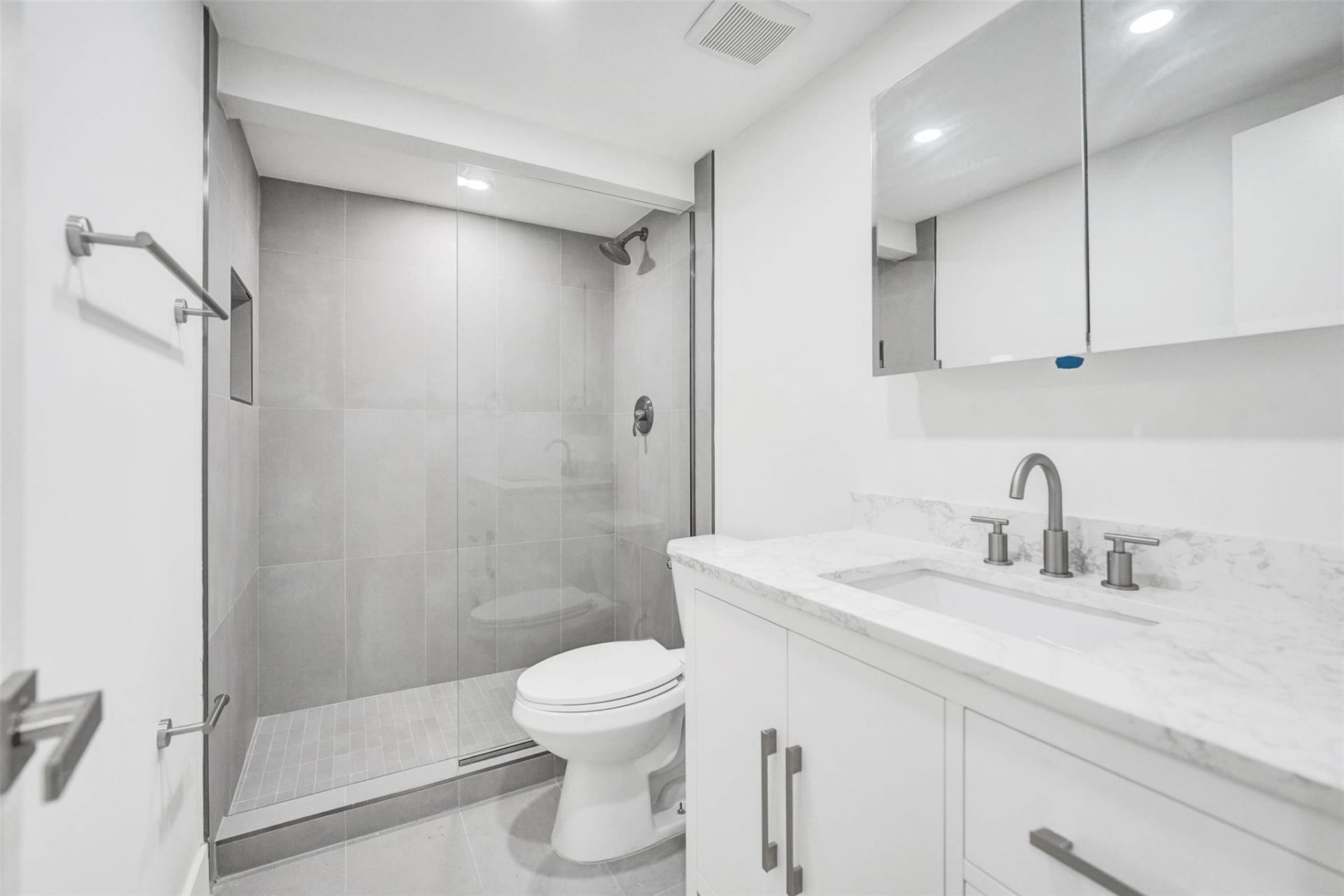 4040 N Hills Drive, Unit 24, Hollywood, FL 33021 Photo