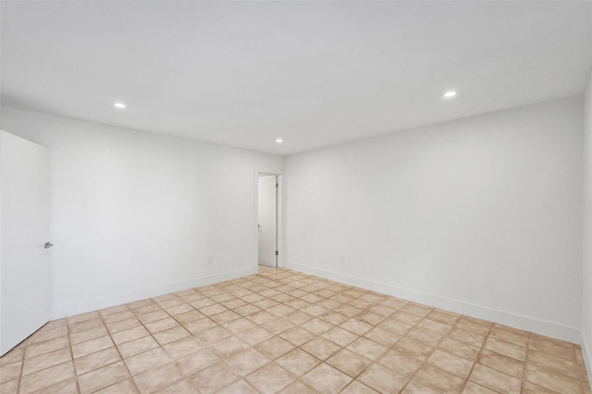 4040 N Hills Drive, Unit 24, Hollywood, FL 33021 Photo