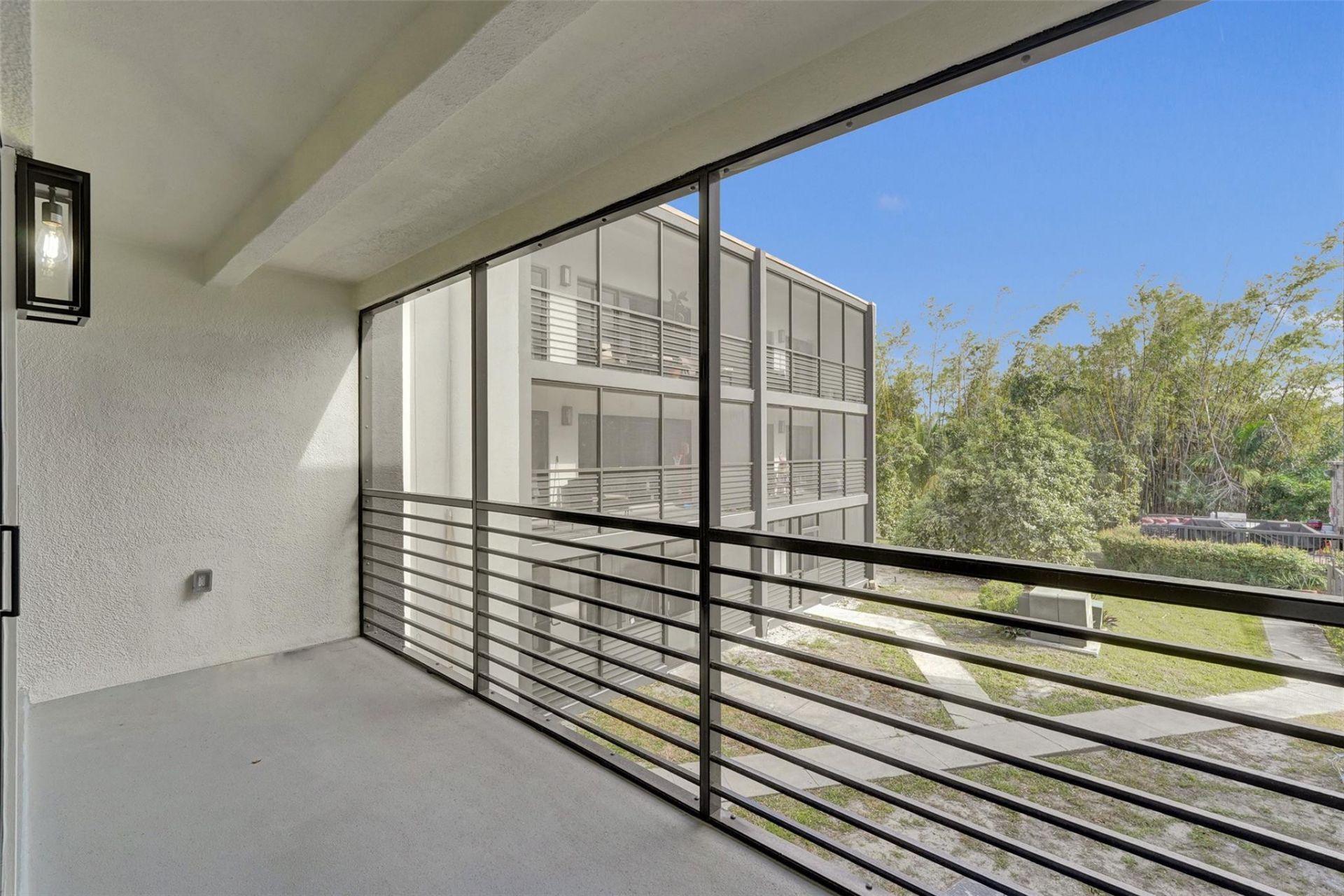 4040 N Hills Drive, Unit 24, Hollywood, FL 33021 Photo