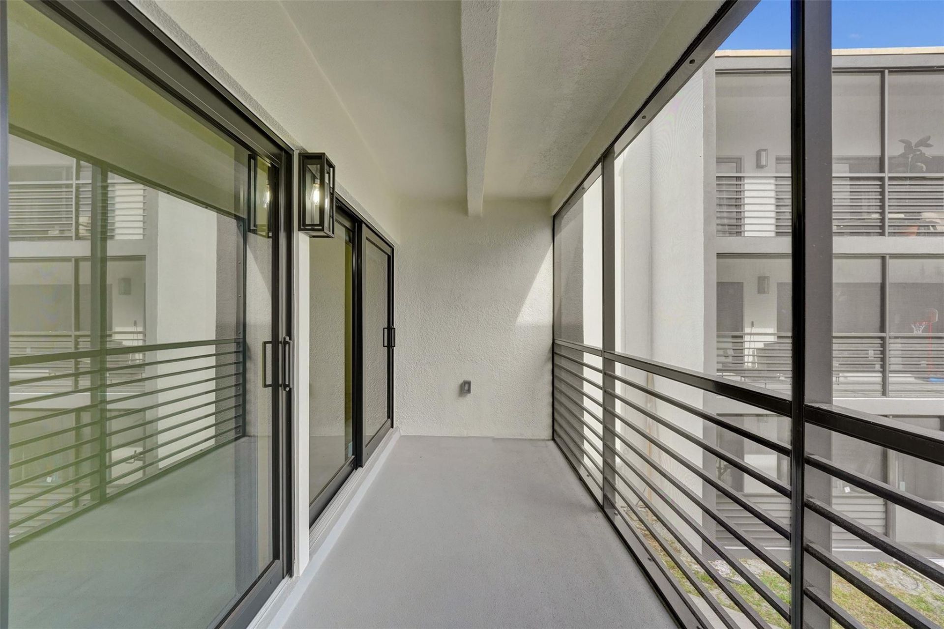 4040 N Hills Drive, Unit 24, Hollywood, FL 33021 Photo