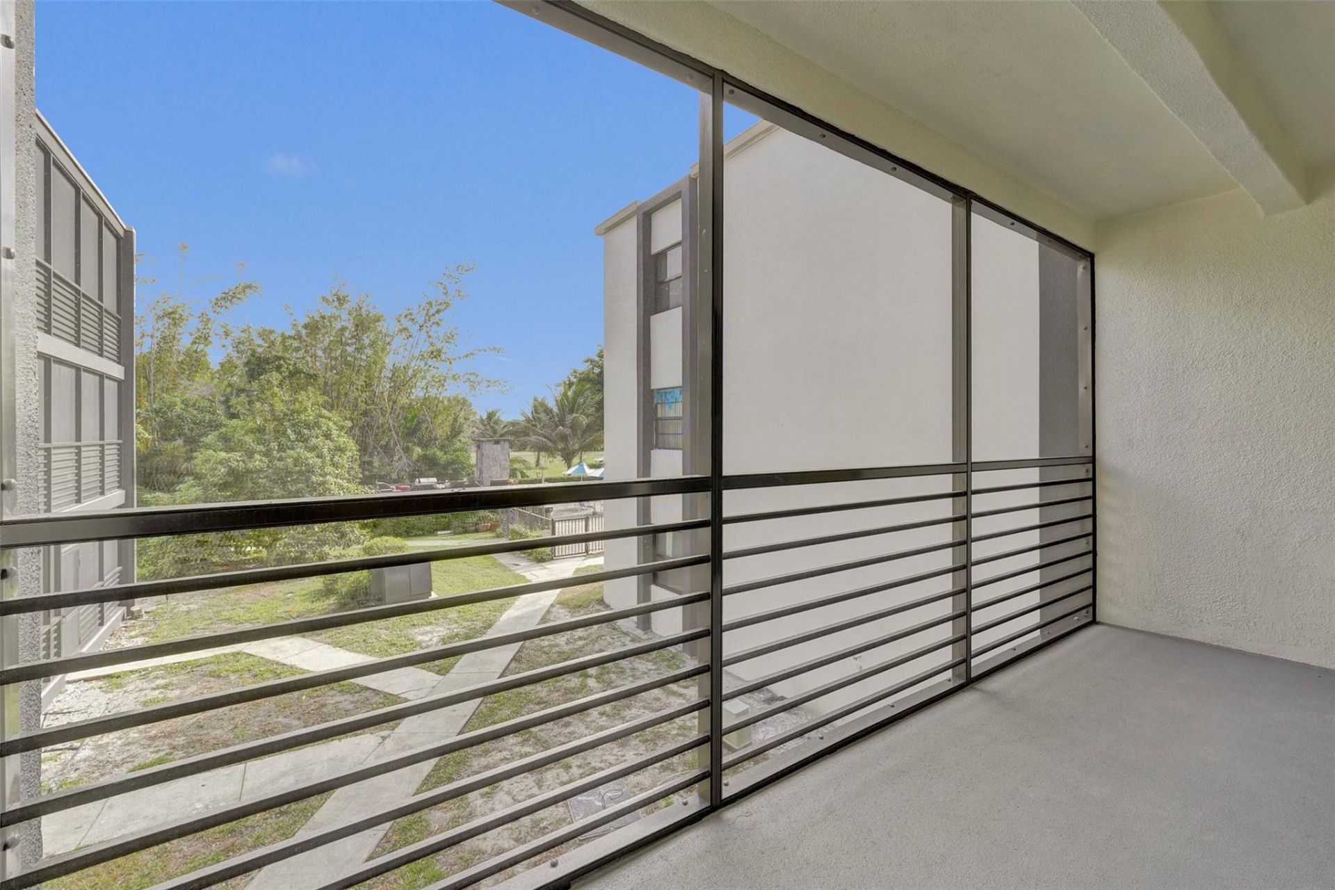 4040 N Hills Drive, Unit 24, Hollywood, FL 33021 Photo