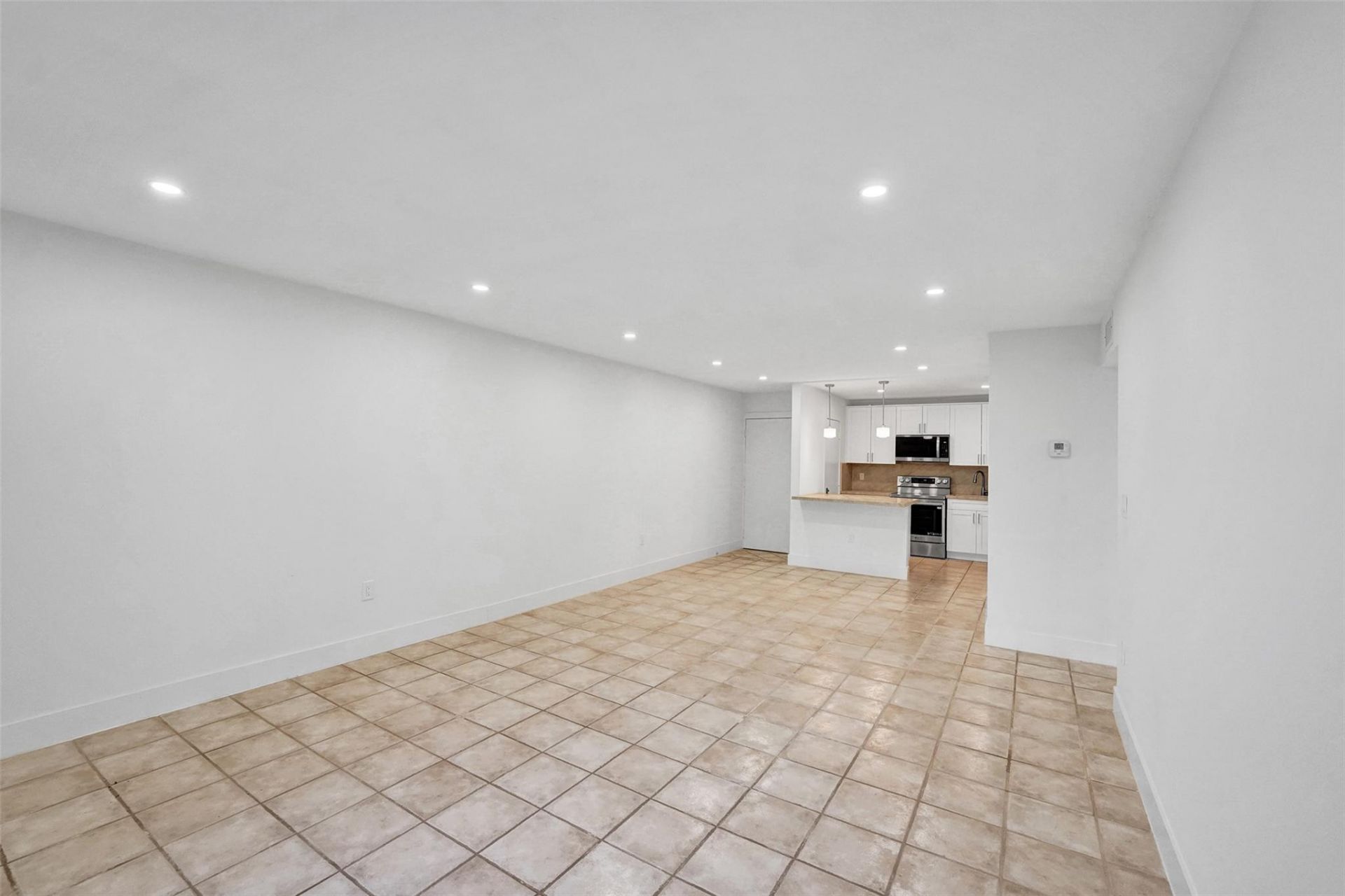 4040 N Hills Drive, Unit 24, Hollywood, FL 33021 Photo