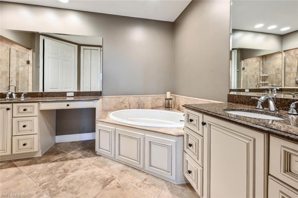 4722 Stratford Ct, Unit 1901, Naples, FL 34105 Photo