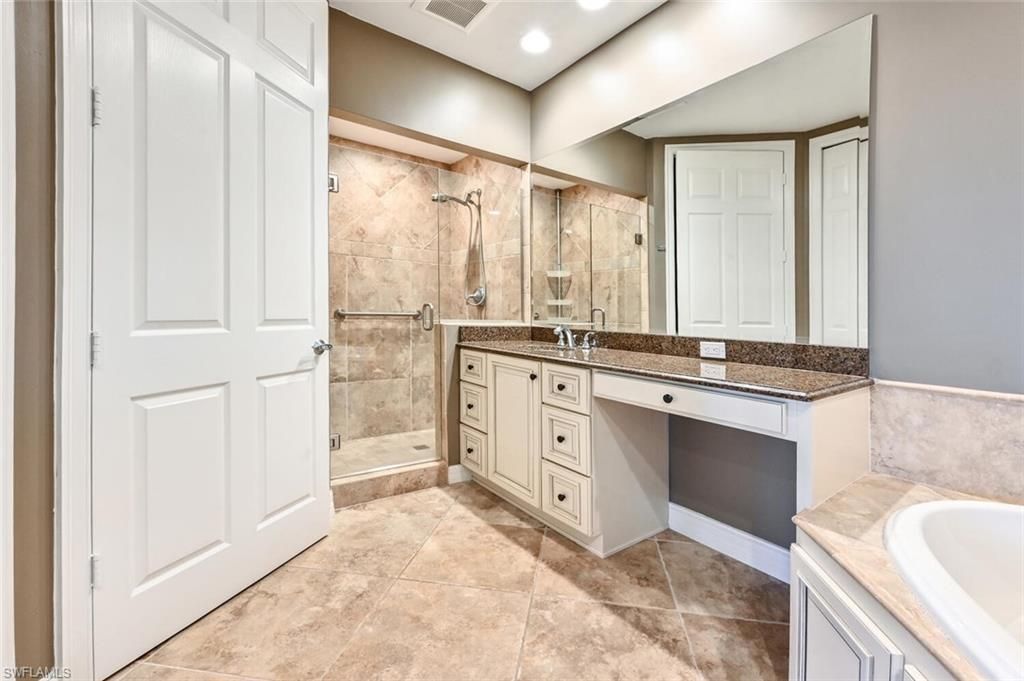 4722 Stratford Ct, Unit 1901, Naples, FL 34105 Photo