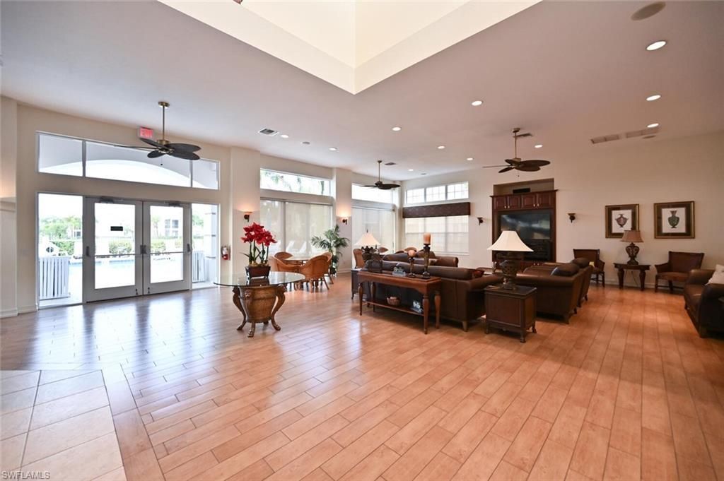 4722 Stratford Ct, Unit 1901, Naples, FL 34105 Photo