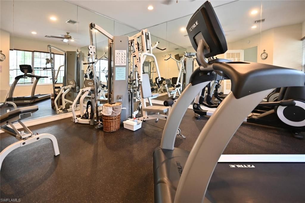 4722 Stratford Ct, Unit 1901, Naples, FL 34105 Photo