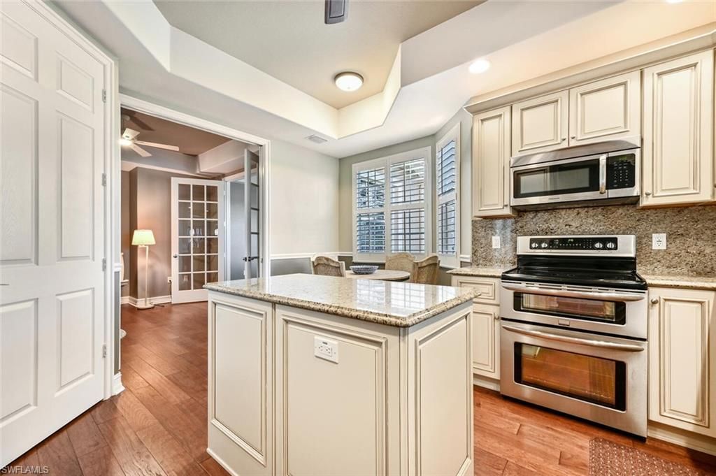 4722 Stratford Ct, Unit 1901, Naples, FL 34105 Photo