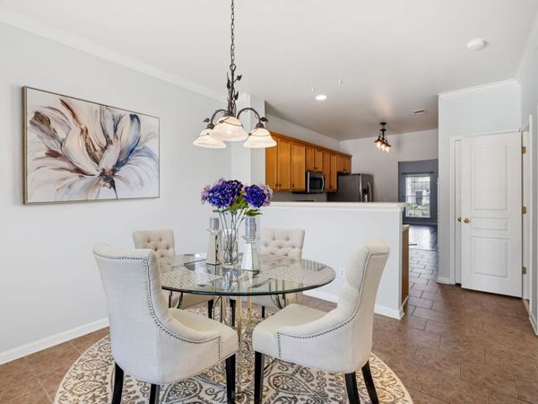 208 Northcrest Commons Cir, Nashville, TN 37211