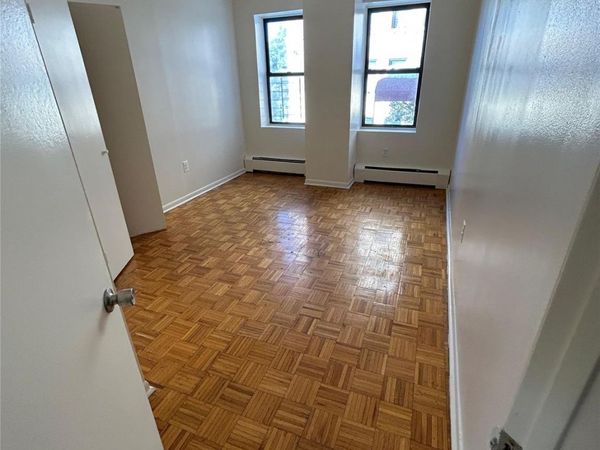 27 Ludlow Street , Yonkers, NY 10705