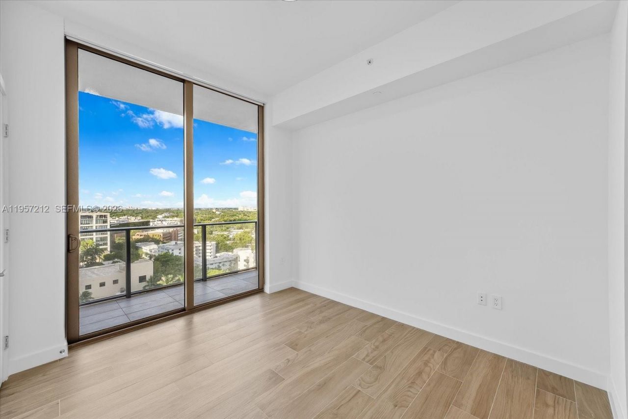 2678 Tigertail Ave, Unit 1209, Miami, FL 33133 Photo