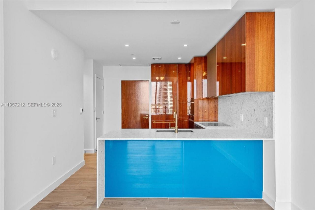 2678 Tigertail Ave, Unit 1209, Miami, FL 33133 Photo