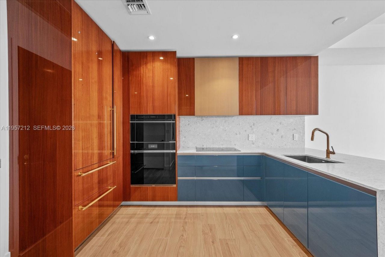 2678 Tigertail Ave, Unit 1209, Miami, FL 33133 Photo