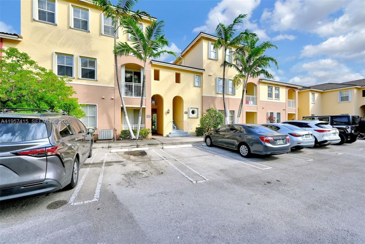Please Call For Address, Unit 103, Miami, FL 33172 Photo