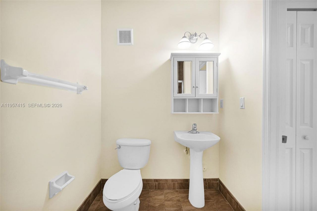 Please Call For Address, Unit 103, Miami, FL 33172 Photo