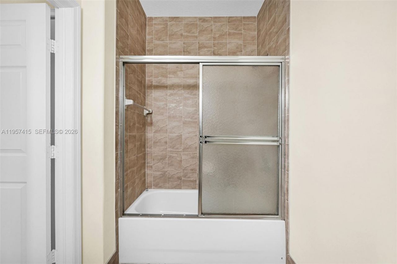 Please Call For Address, Unit 103, Miami, FL 33172 Photo