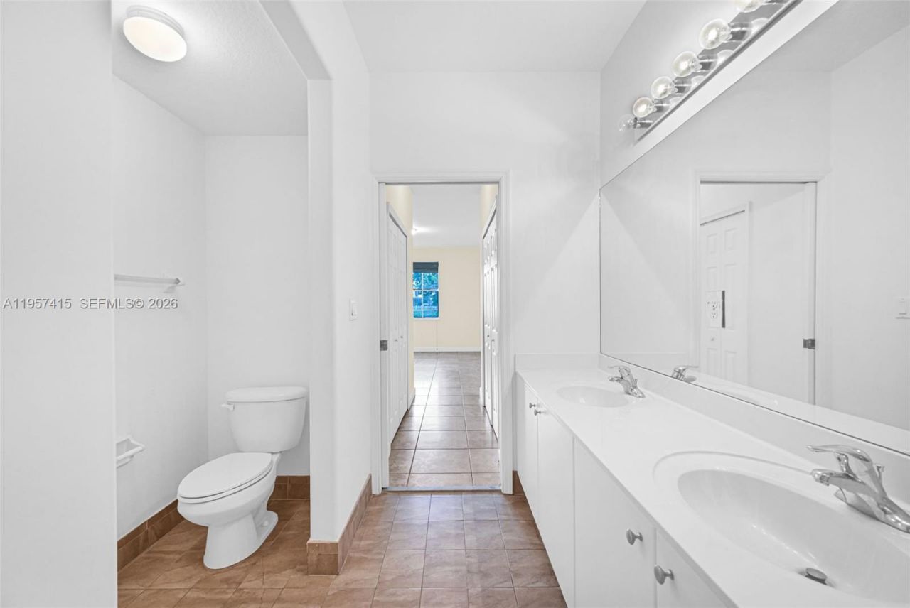 Please Call For Address, Unit 103, Miami, FL 33172 Photo