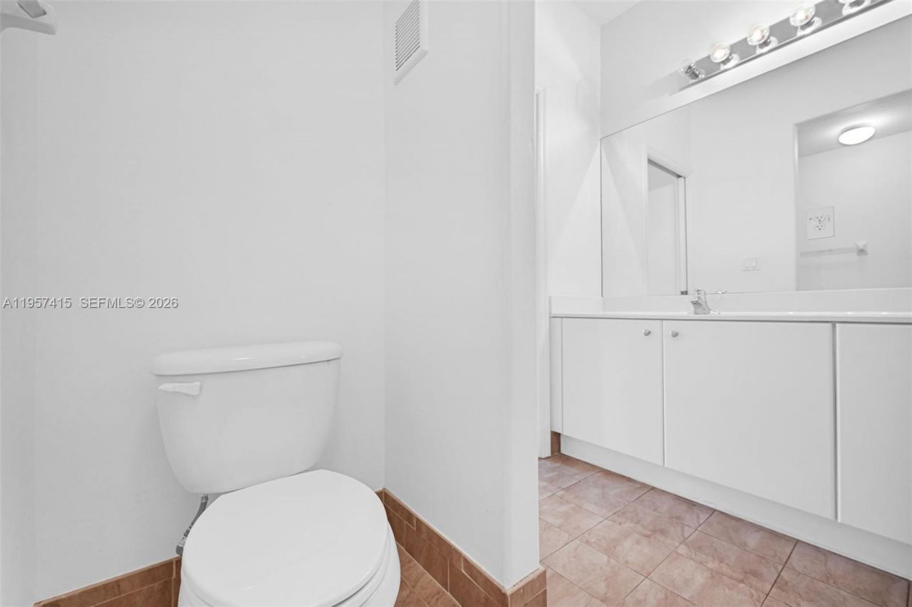 Please Call For Address, Unit 103, Miami, FL 33172 Photo