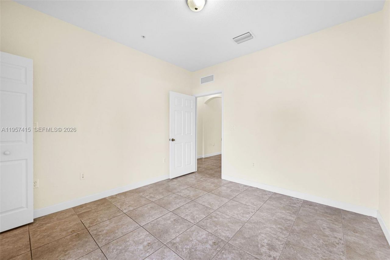 Please Call For Address, Unit 103, Miami, FL 33172 Photo