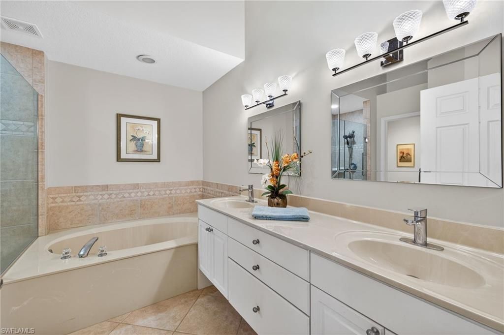 24371 Sandpiper Isle Way, Unit 304, Bonita Springs, FL 34134 Photo