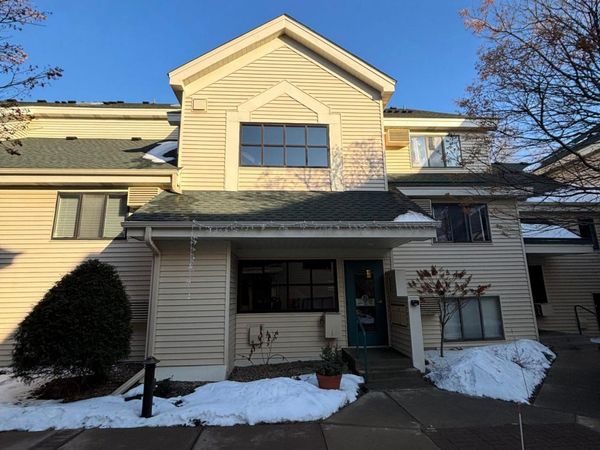 7625 Edinborough Way, Unit 2318, Edina, MN 55435