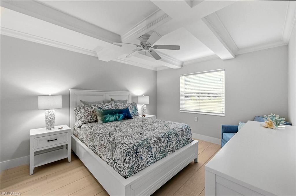 900 8th Ave S, Unit 103, Naples, FL 34102 Photo