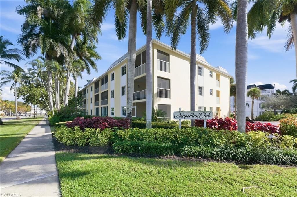900 8th Ave S, Unit 103, Naples, FL 34102 Photo