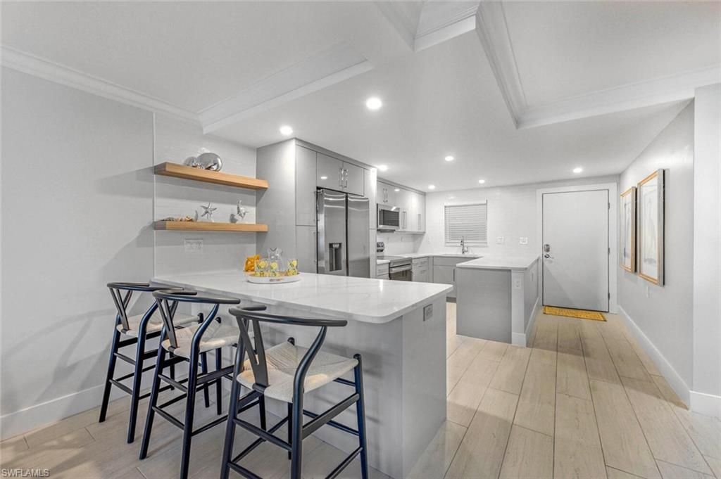 900 8th Ave S, Unit 103, Naples, FL 34102 Photo