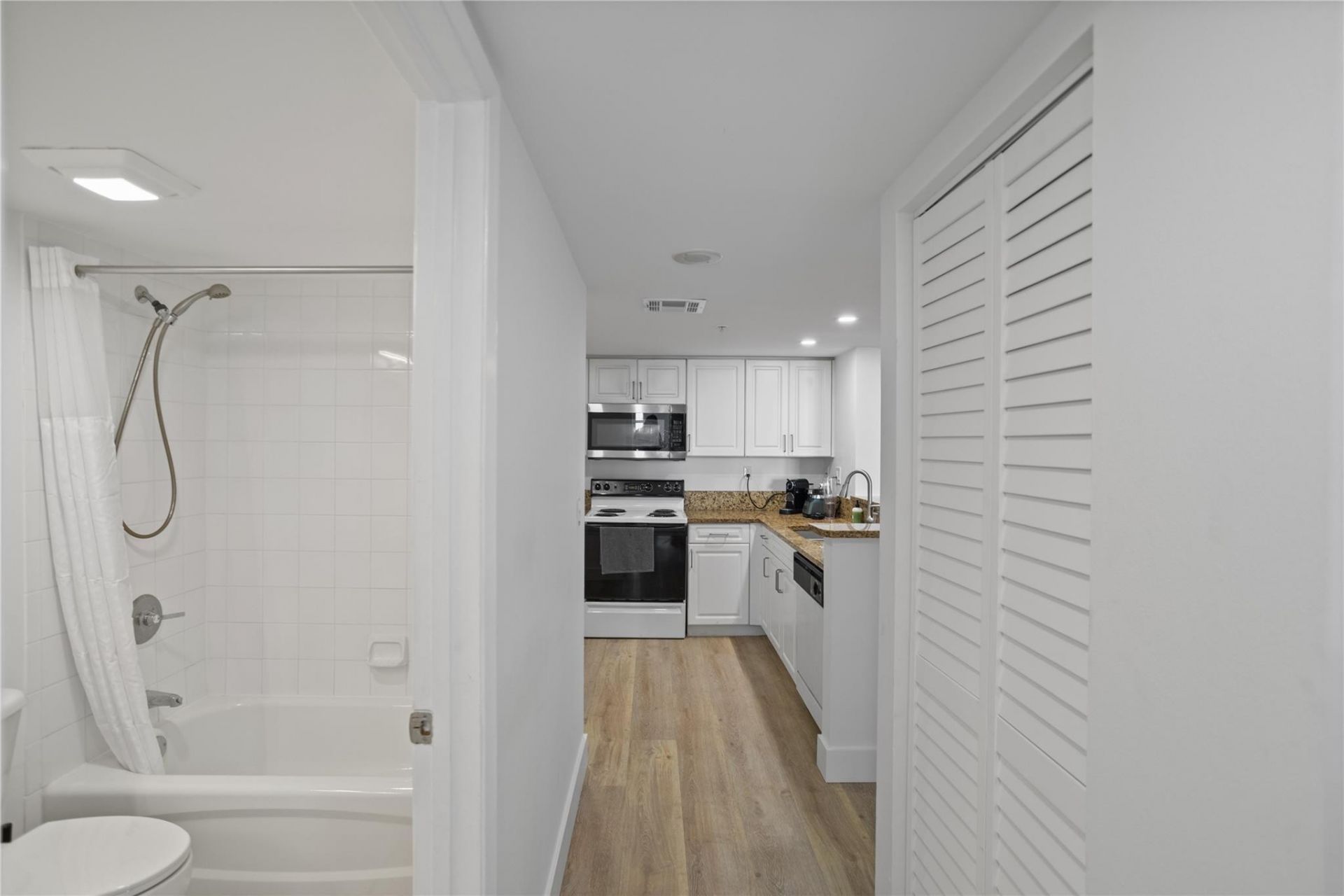 520 SE 5th Avenue, Unit 1602, Fort Lauderdale, FL 33301 Photo