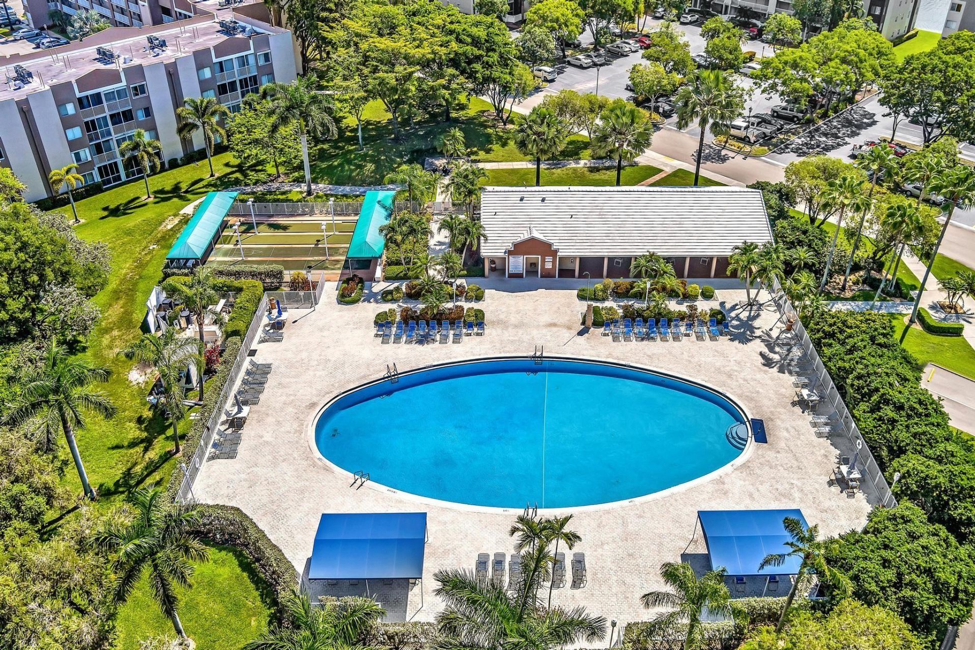 9560 Weldon Circle, Unit J413, Tamarac, FL 33321 Photo