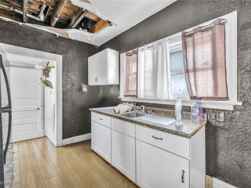 978 Delia Avenue, Akron, OH 44320 Photo 14