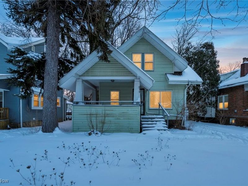 978 Delia Avenue, Akron, OH 44320 Photo 2