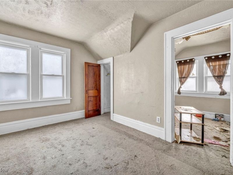 978 Delia Avenue, Akron, OH 44320 Photo 22