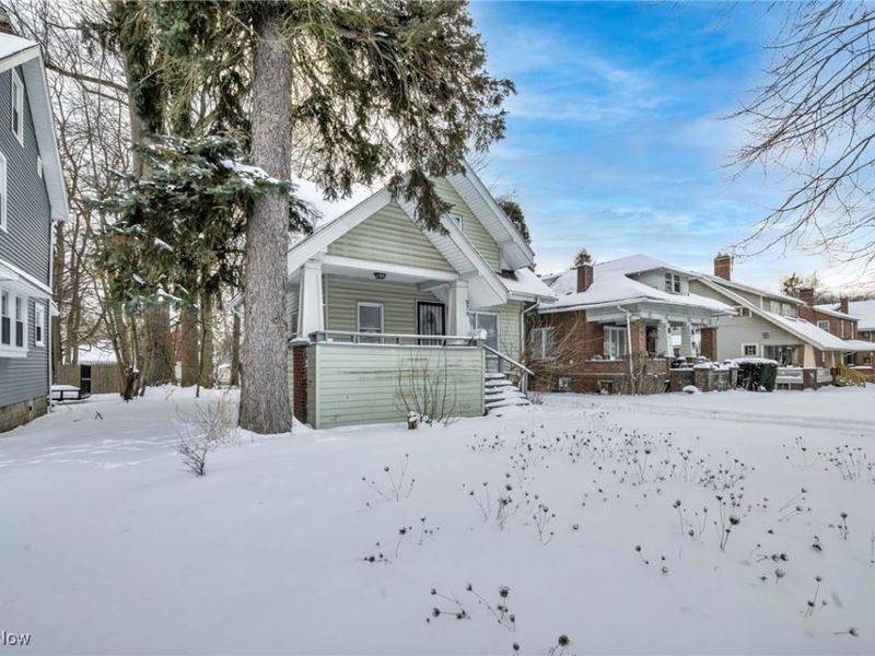 978 Delia Avenue, Akron, OH 44320 Photo 4