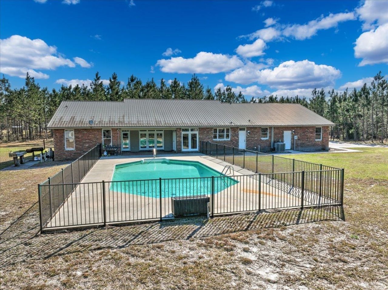 100 W Davis Walker Road, Perry, FL 32348 Photo
