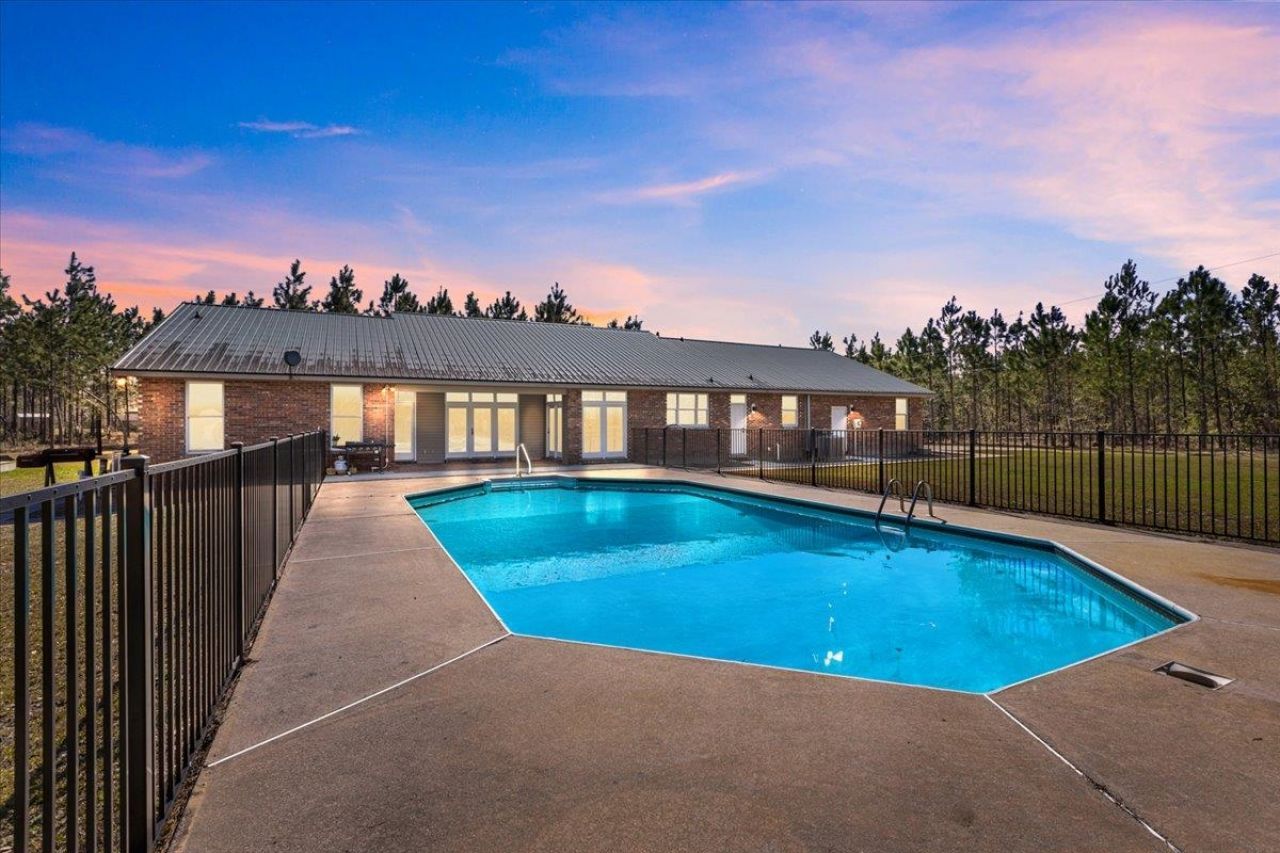 100 W Davis Walker Road, Perry, FL 32348 Photo