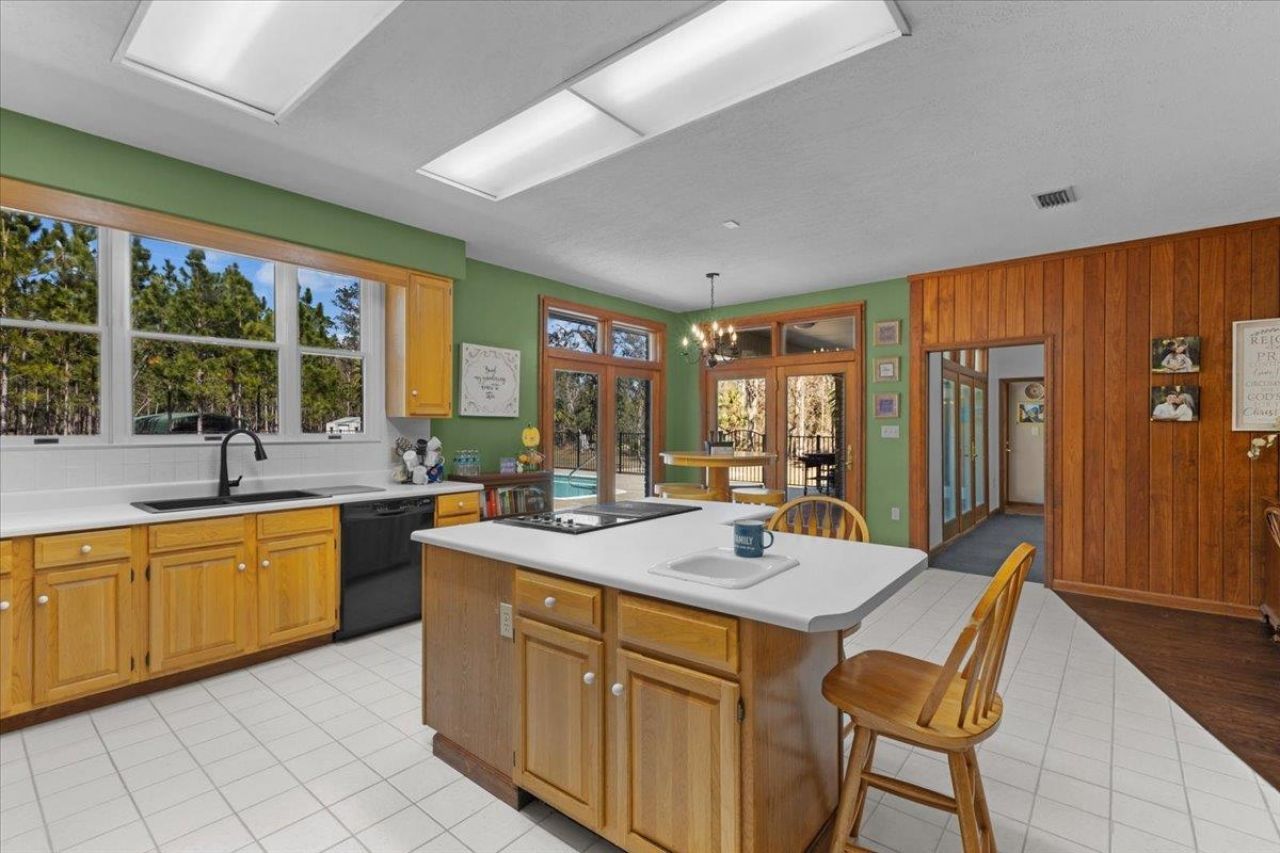 100 W Davis Walker Road, Perry, FL 32348 Photo