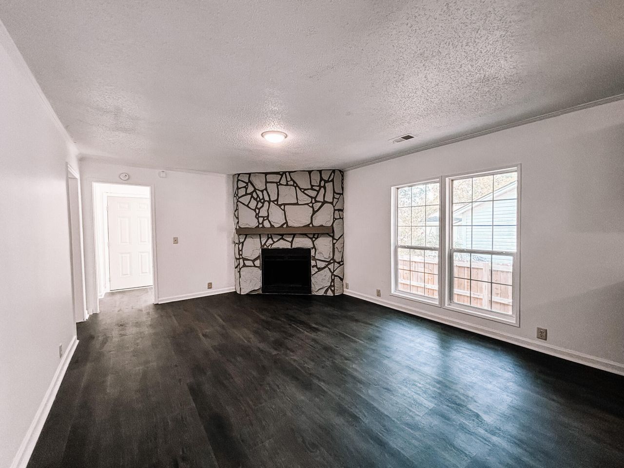 1030 Greenhill Road Photo 19