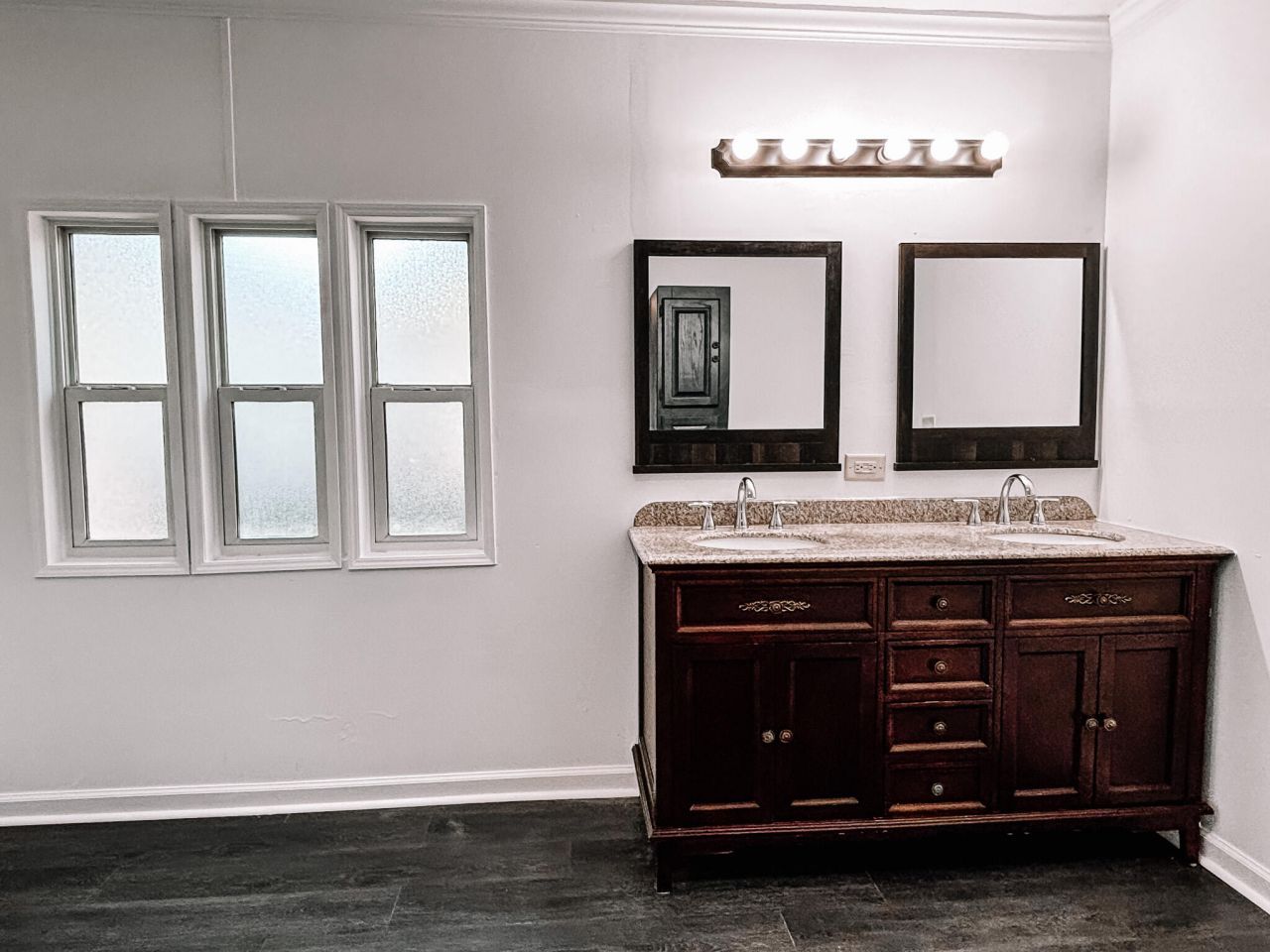 1030 Greenhill Road Photo 30